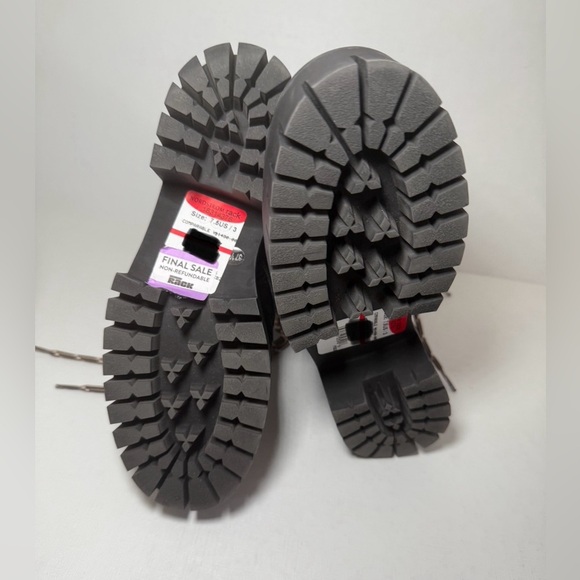 Gucci Black Combat Boots with Chunky Sole, Zipper and Lace-Up Design, 37.5EU - Picture 10 of 11